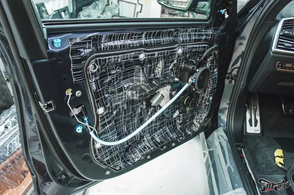BMW X5. Комплексная шумоизоляция салона!